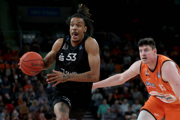 随着他的头 随着他的头