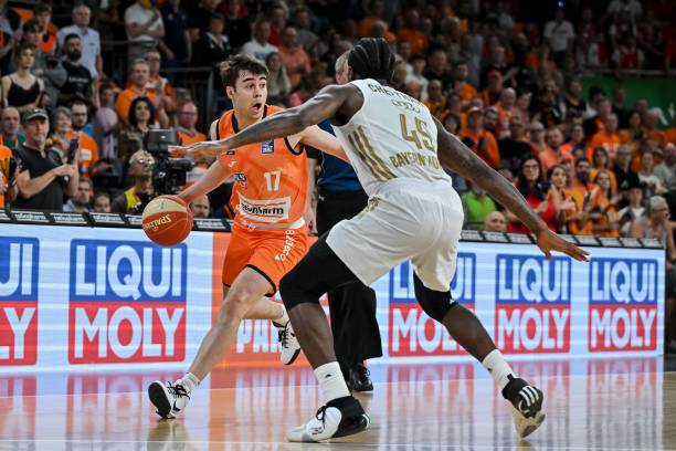 中国行的深 中国行的深