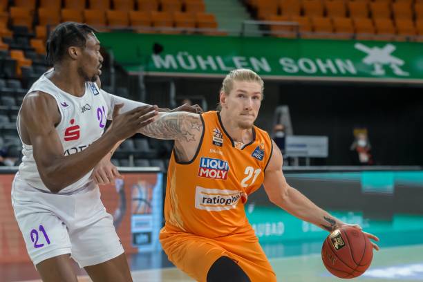 一位年轻的 一位年轻的