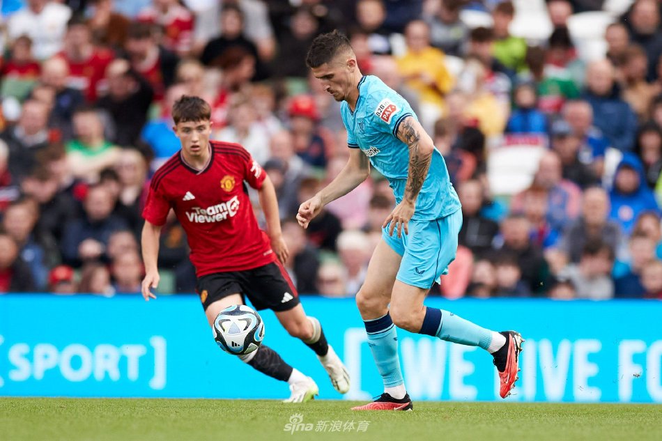 在宣讲中 在宣讲中