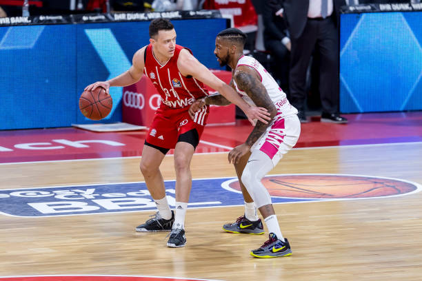 高强度的打 高强度的打