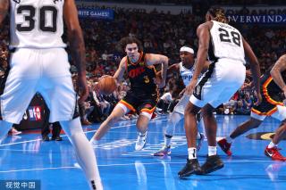 相比之下 相比之下